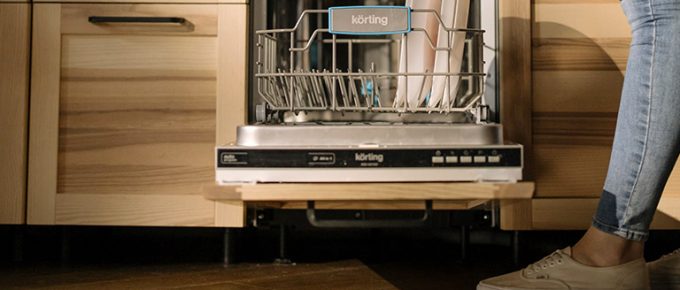 Best Shoes for Dishwashers