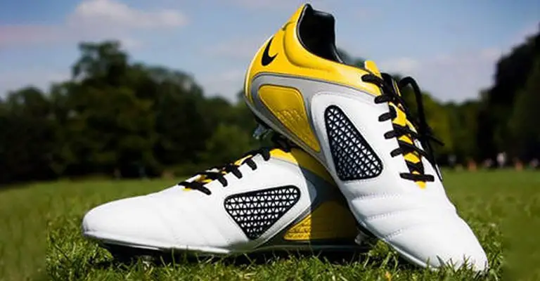 Best Soccer Shoes for Wide Feet 