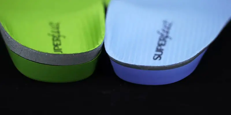 Superfeet Green vs Blue Insoles for Your Feet FI
